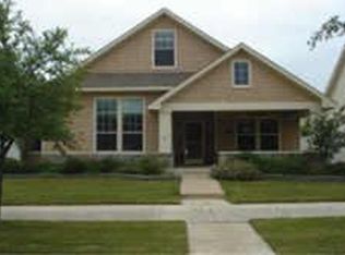10230 Lakeview Dr, Aubrey, TX 76227