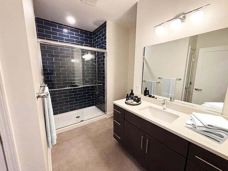 Annex Apartments — Photo 11