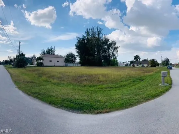 421 SW 9th St, Cape Coral, FL 33991