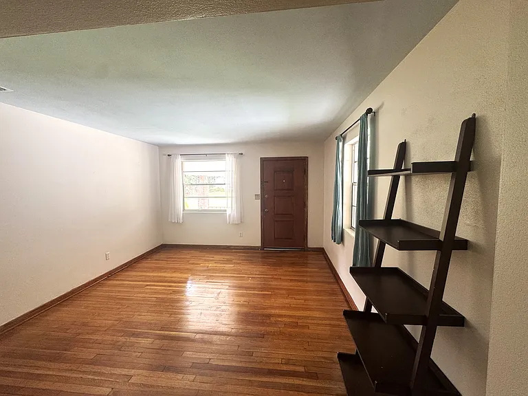 4109 Sudbury Ave — Photo 14