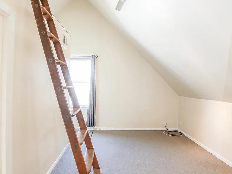 1134 W Wellington Ave #2 — Photo 6