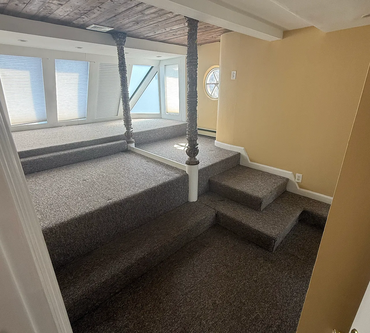 2 bed, 999 sqft, $6,500 — Photo 3