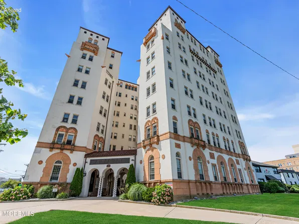 400 Deal Lake Drive #8A, Asbury Park, NJ 07712