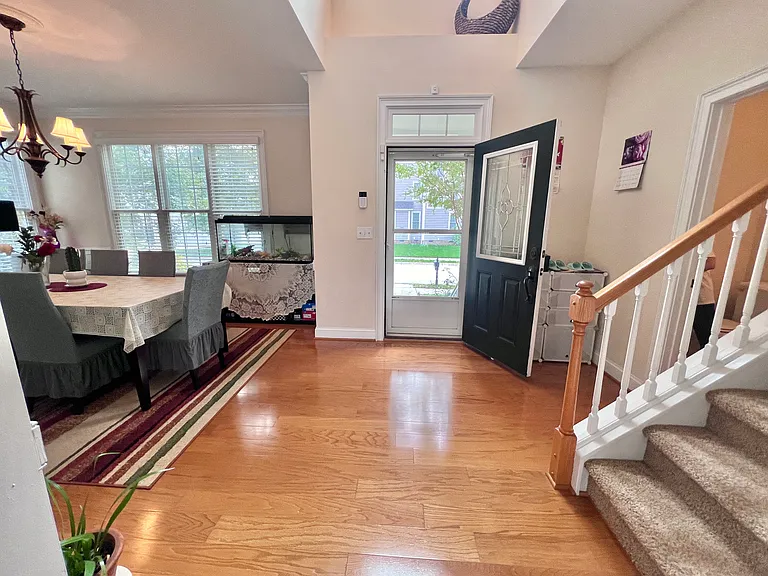 108 Louvale Dr — Photo 7