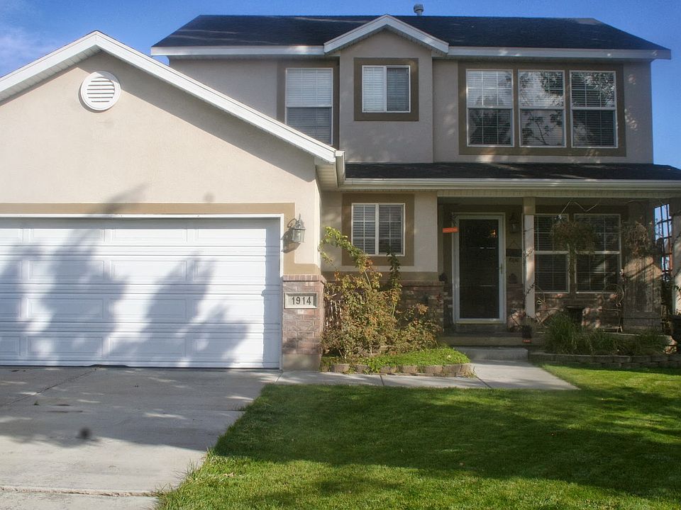 1st image of 1914 N Tuscany Dr