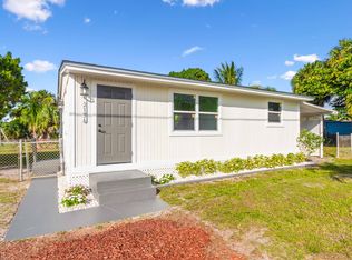 2136 SE Alhambra Ave, Stuart, FL 34994