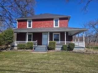 6157 Godfrey Rd, Burt, NY 14028