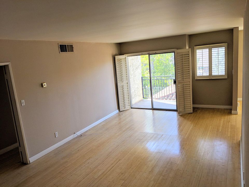 1st image of 277 Pleasant St Unit 312