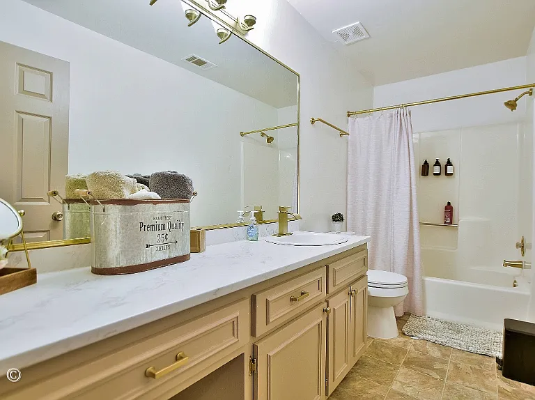 4660 Woodmere Ln — Photo 25