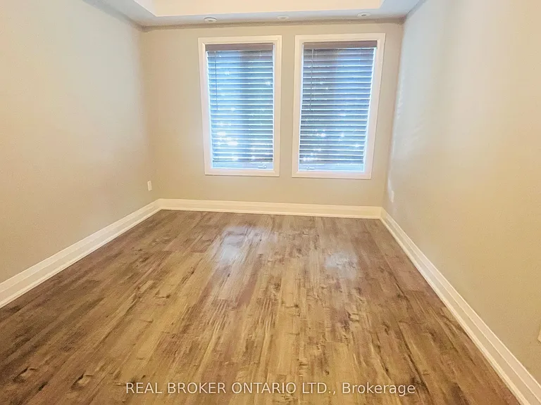 320 John St #214 — Photo 15