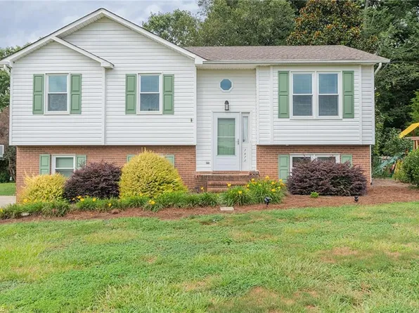 7670 Stonewell Ln, Tobaccoville, NC 27050