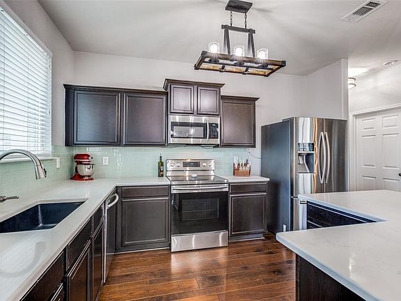 5th image of 409 San Lucas Dr