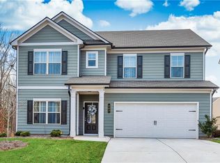 203 Auburn Crossing Dr, Auburn, GA 30011