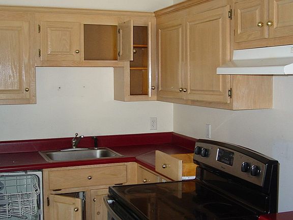 5th image of 600D Waterview Dr