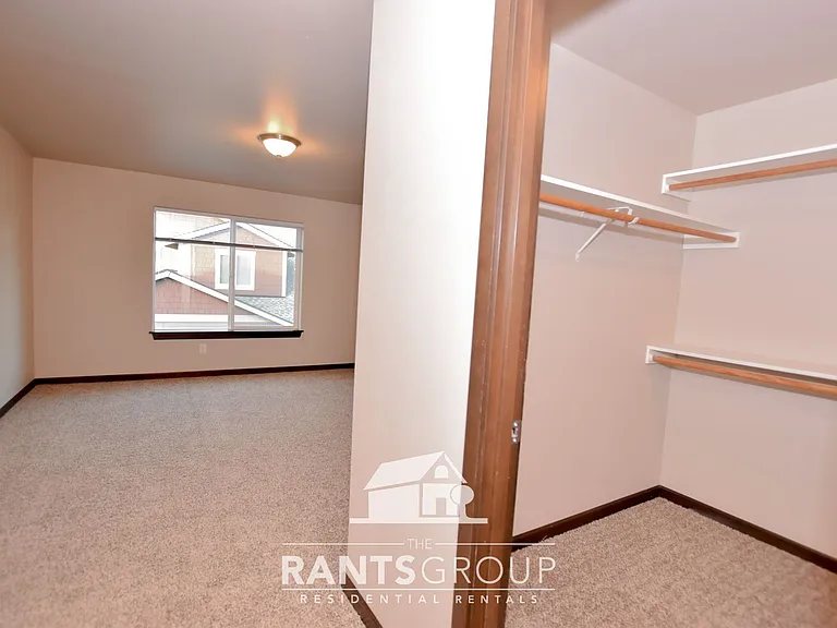 4726 46th Ave SE — Photo 12