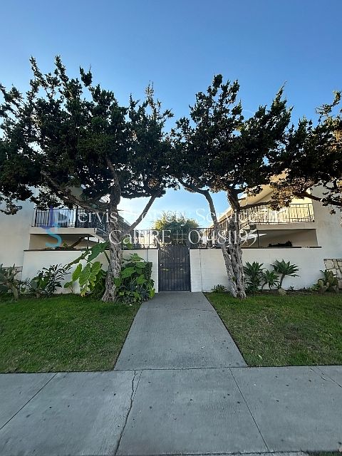 1st image of 1218-1224 S Pacific Ave