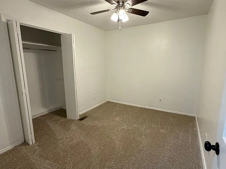 636 Earthside Dr — Photo 10