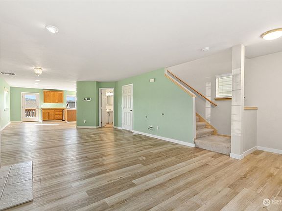 4th image of 16119 2nd Avenue NE