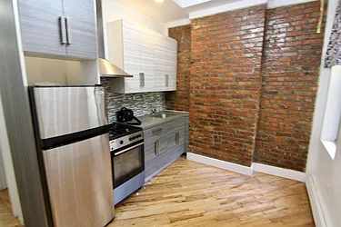 Rented by Lucky Apt Inc