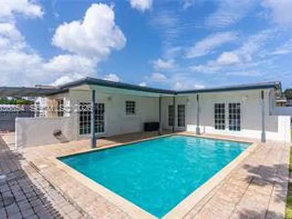6452 Custer St, Hollywood, FL 33024