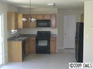 6818 Centerline Dr, Charlotte, NC 28278