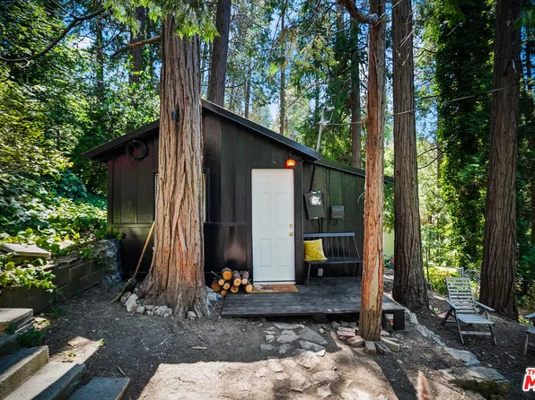 23786 Wildwood Ln, Crestline, CA 92325