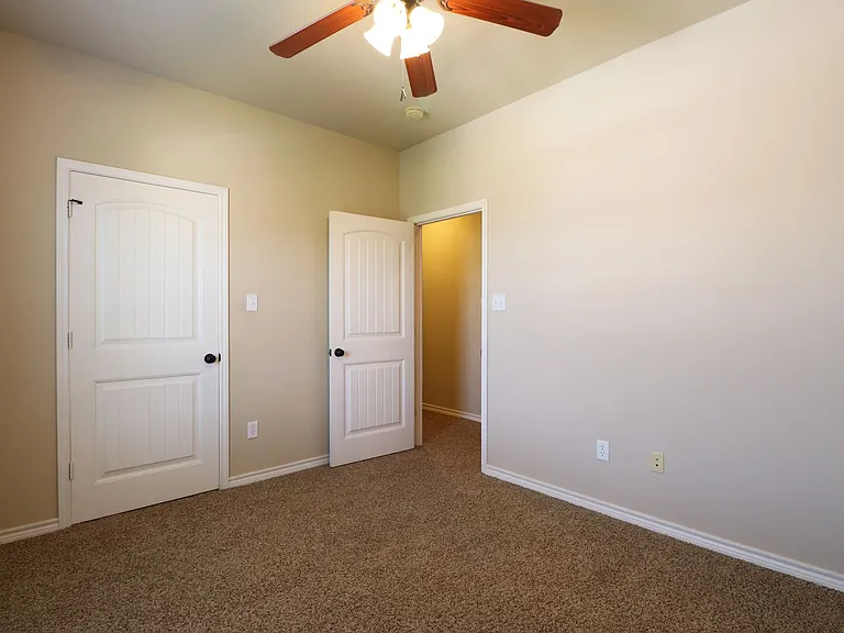 3116 Stallion Dr — Photo 30