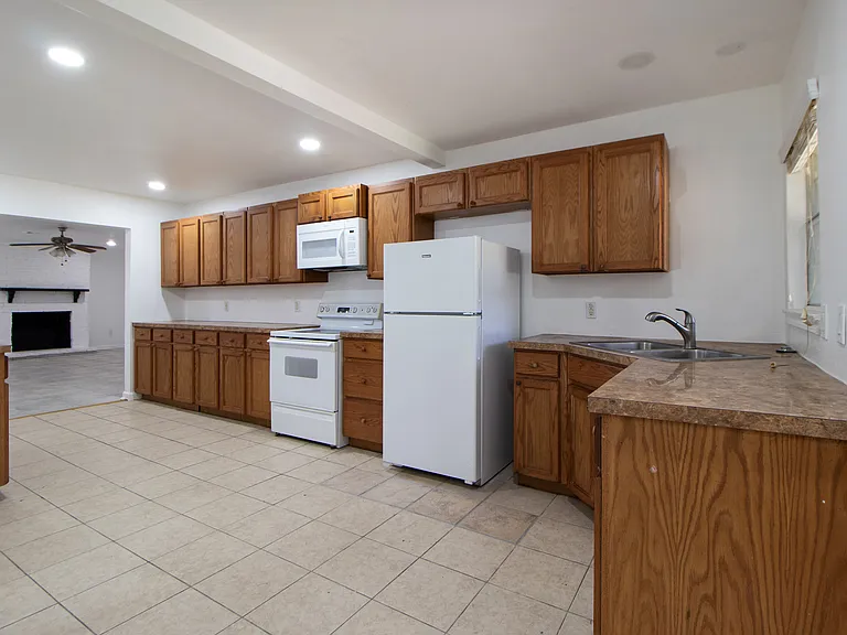 2707 Judy Dr — Photo 7