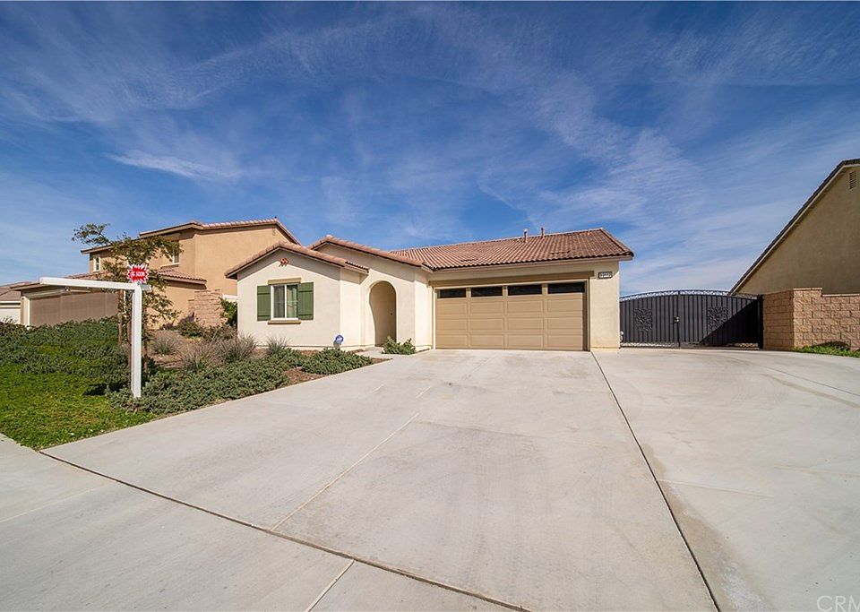 1st image of 33112 Big Range Dr