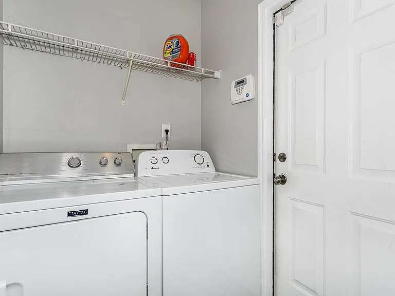 5950 Last Big Tree Ln — Photo 14