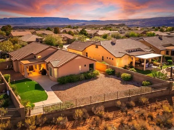 1163 N Crown King Ave, Washington, UT 84780