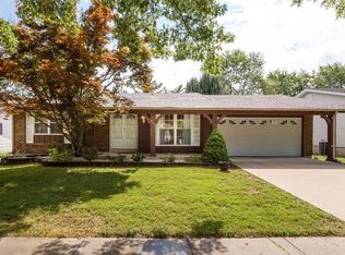 657 Towerwood Dr, Ballwin, MO