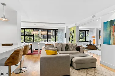 Rented by R New York