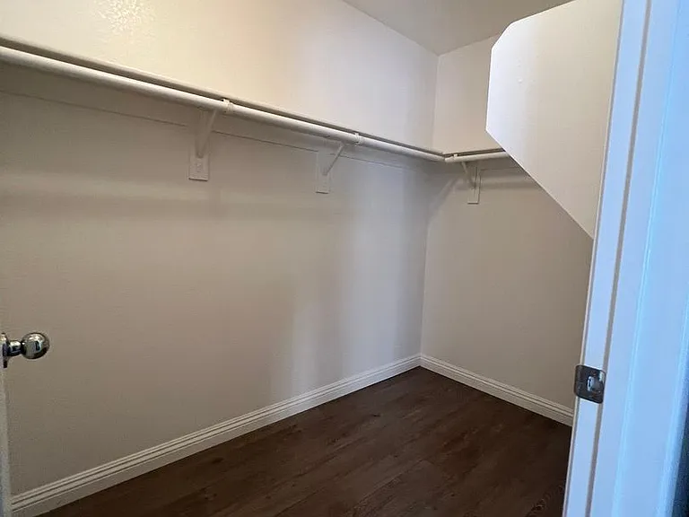 2708 Ganzo St — Photo 19
