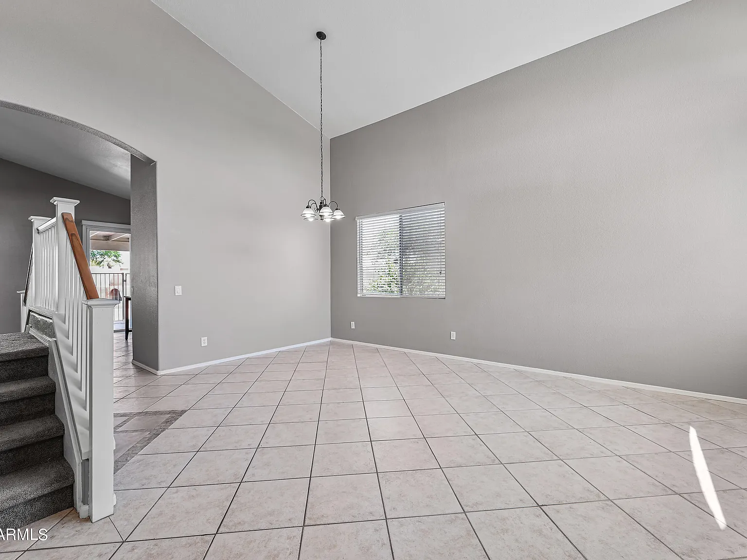 4 bed, 2.5 bath, 1917 sqft, $2,395 — Photo 3