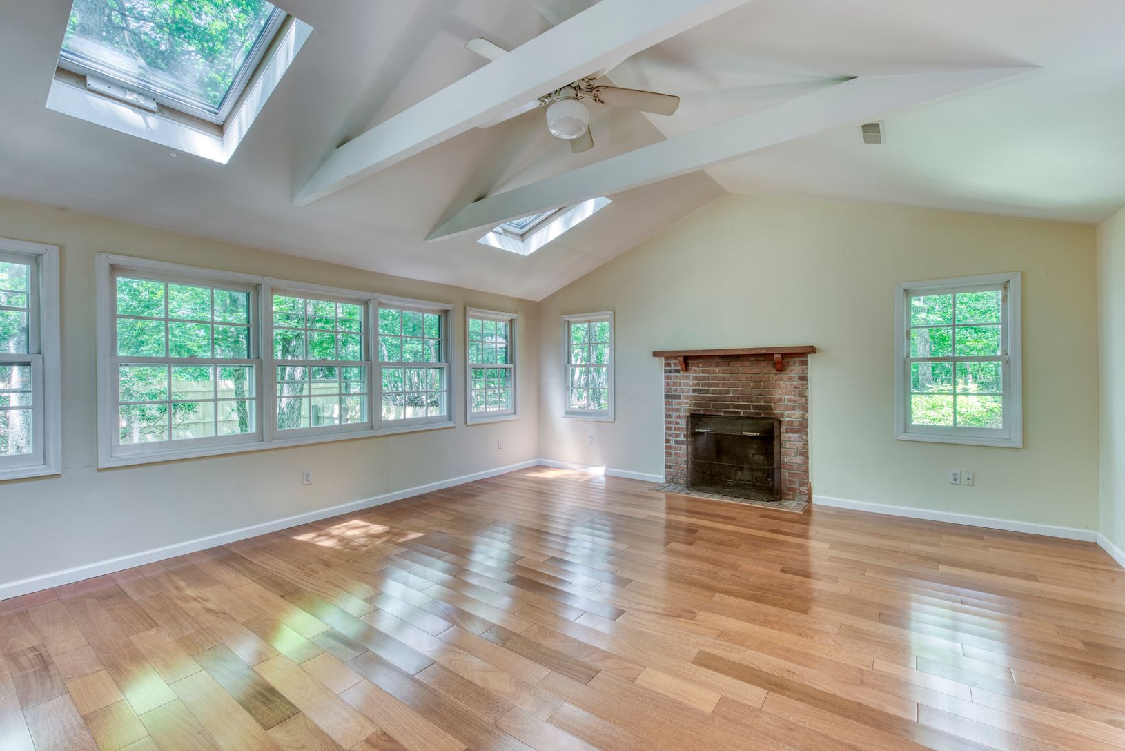  Cottage Living Room