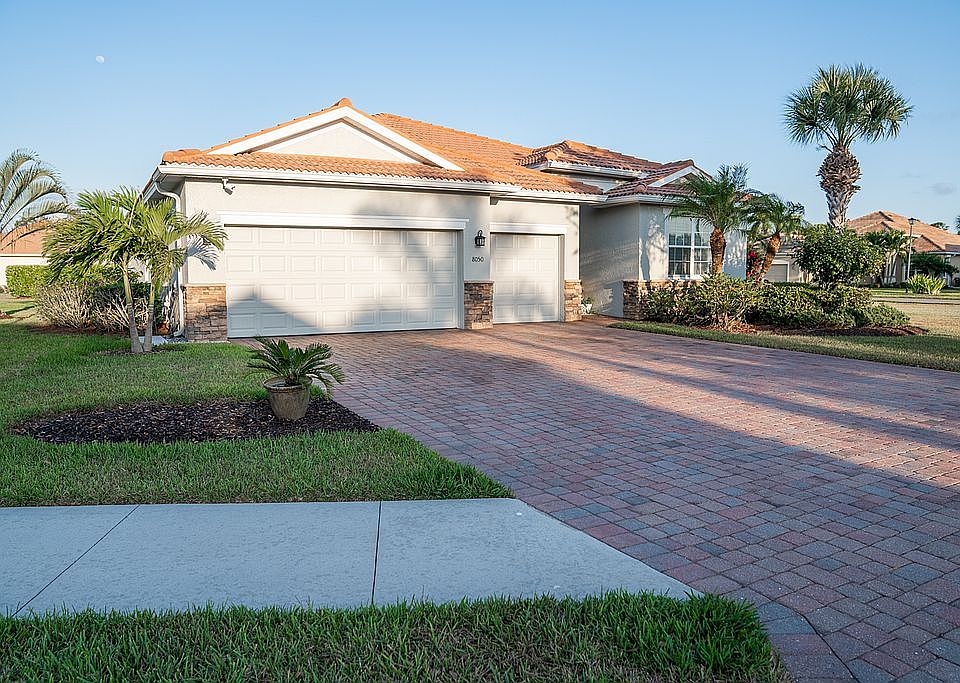 8050 Princeton Dr, Naples, FL 34104 Zillow