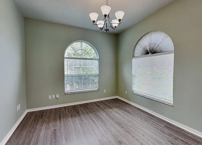 9525 Southern Garden Cir — Photo 12