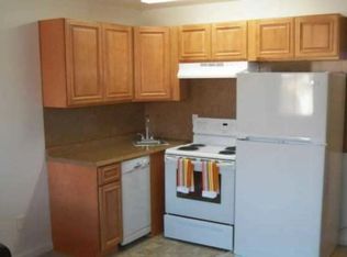 Windsor Court, Chicopee, MA 01020