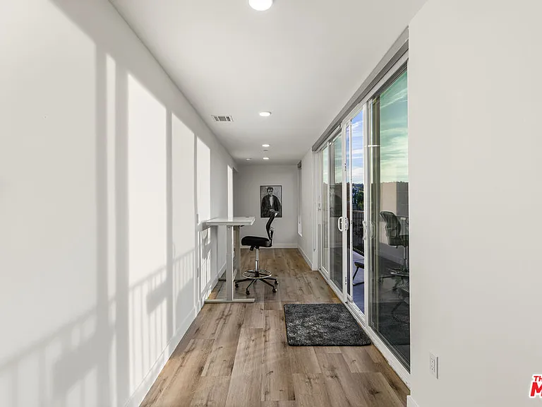 4806 Sylmar Ave #Penthouse 2 — Photo 19