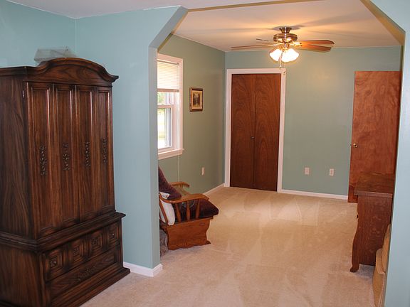 Master bedroom sitting room