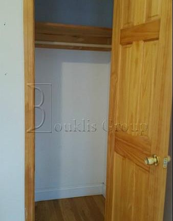5th image of 1124 46th Ave APT 1E