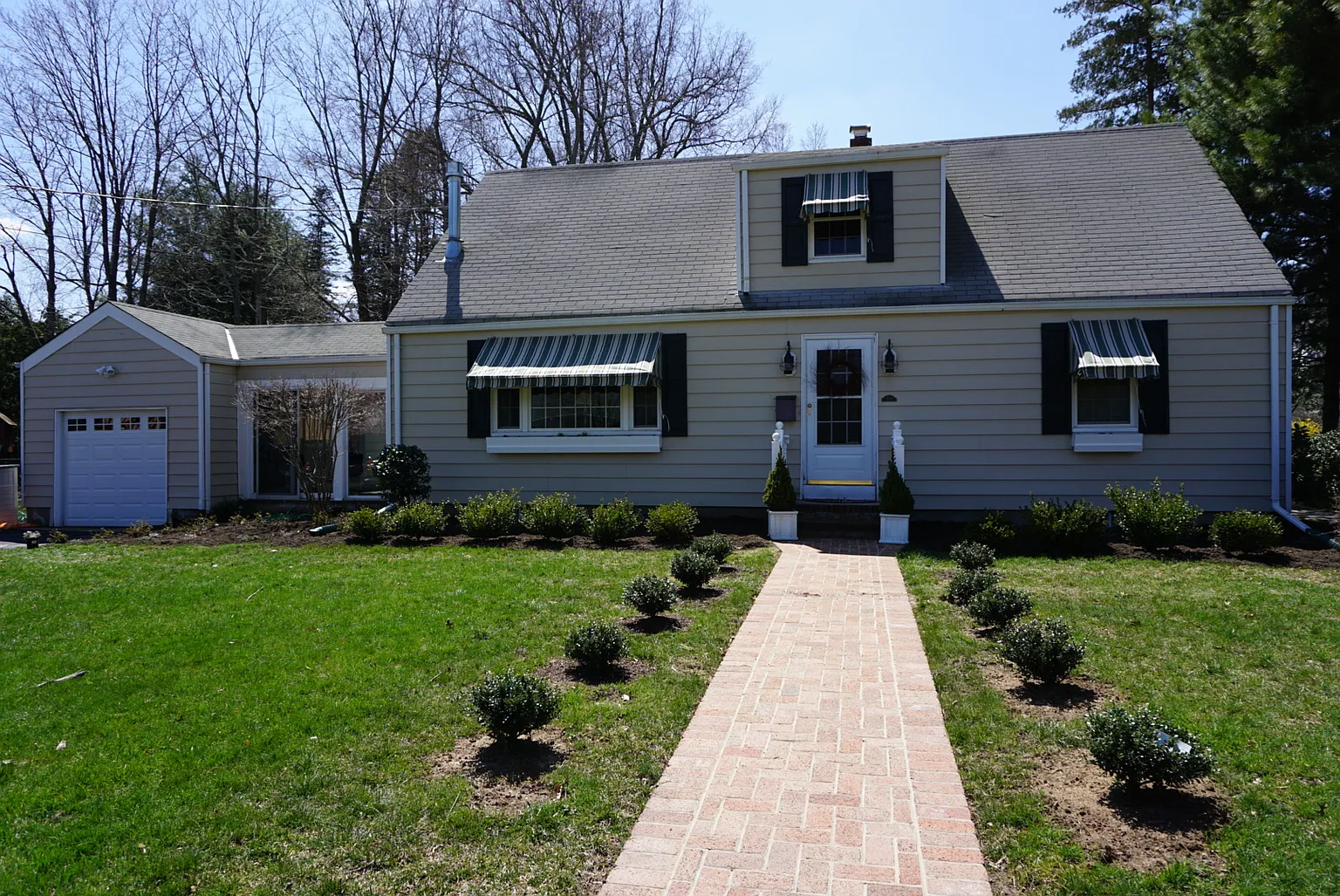 110 Lovett Ave photo 1