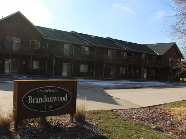 1203 Sanborn Ave Unit 15, Okoboji, IA 51355