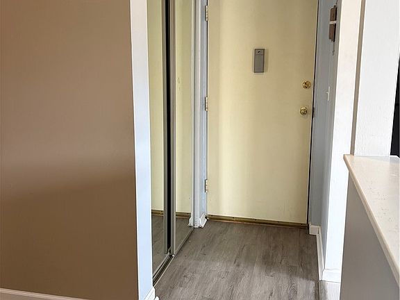 3rd image of 3948 Ridge Lea Rd APT D