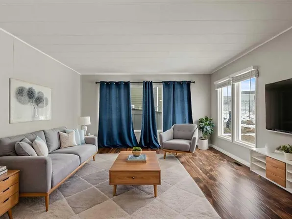 227 2nd Ave SE, Diamond Valley, AB T0L 0H0