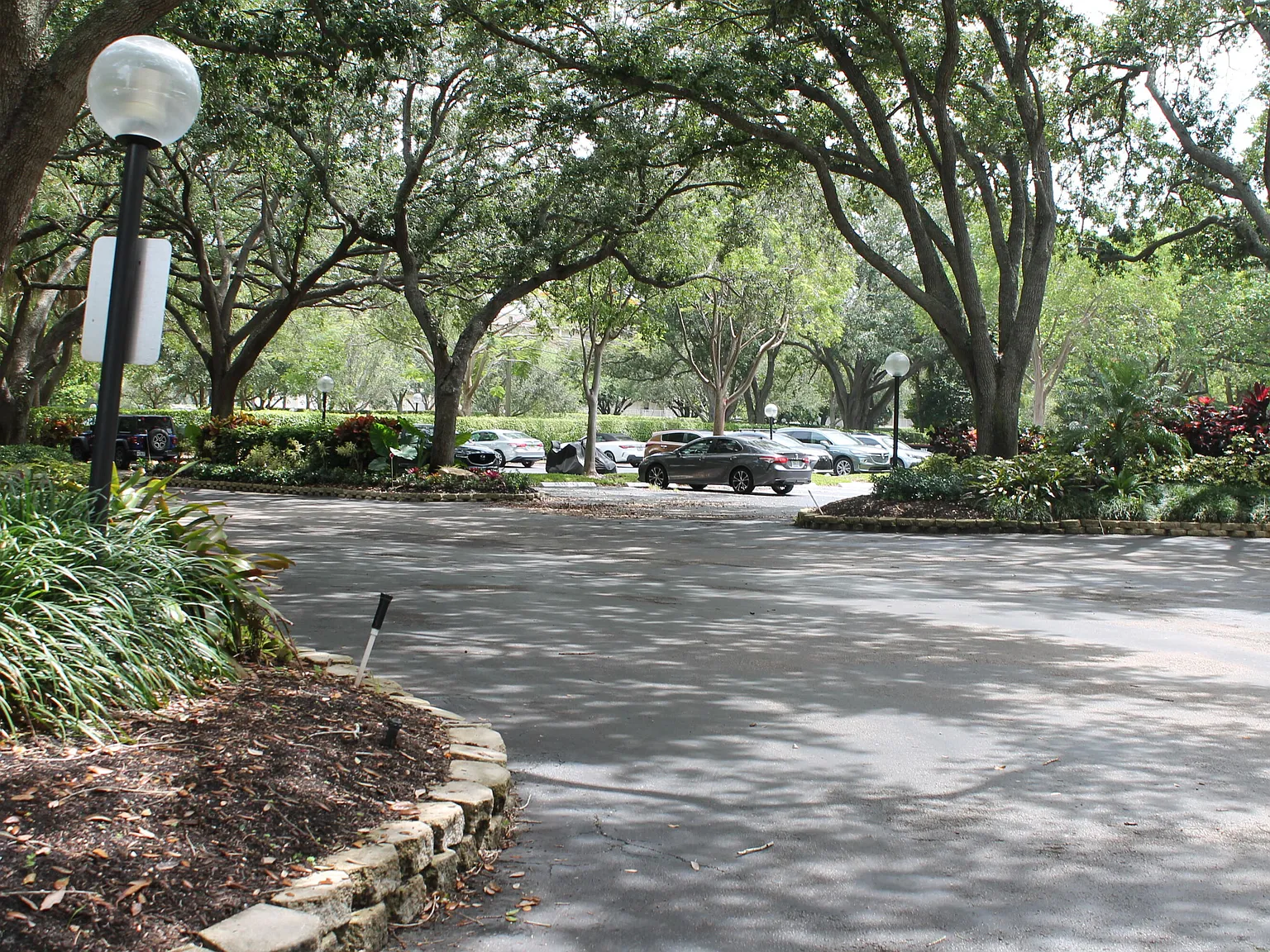 3 bed, 2.5 bath, 1620 sqft, $4,000 — Photo 3