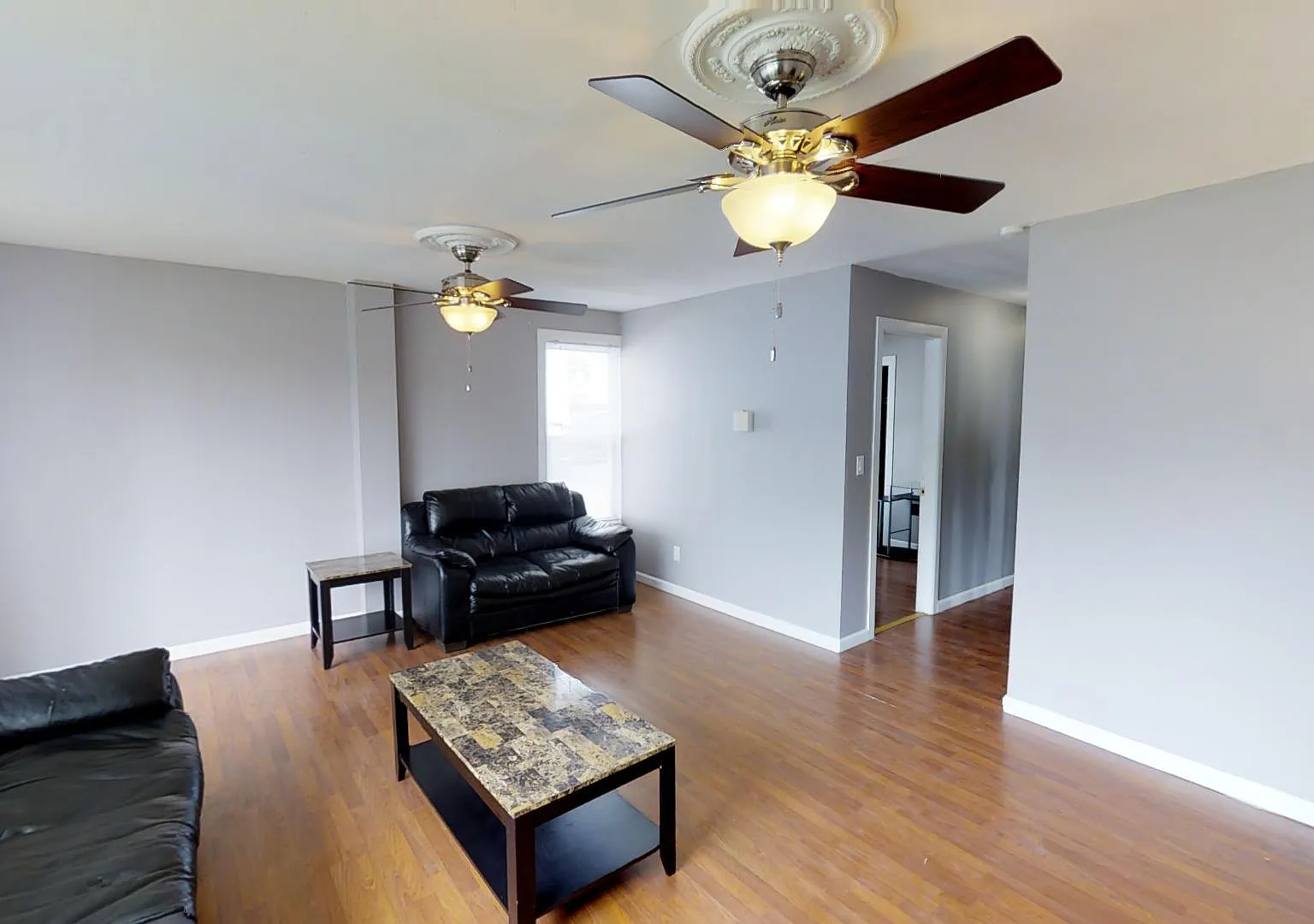 3 bed, 1.5 bath, $2,100 — Photo 3