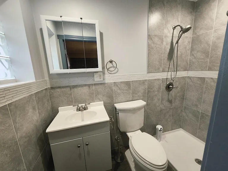 336 Crandon Ave #2 — Photo 8
