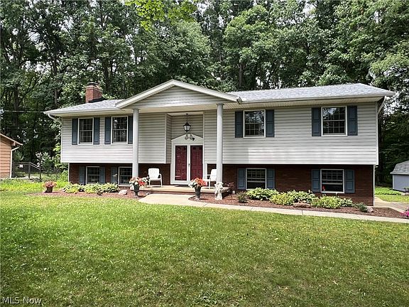 2nd image of 7943 Mudbrook St NW